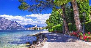 Lake_Garda-lake-path.jpg